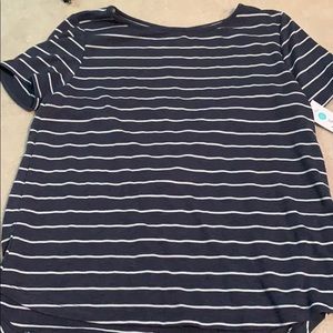 Pink clover daisee button back detail knit top